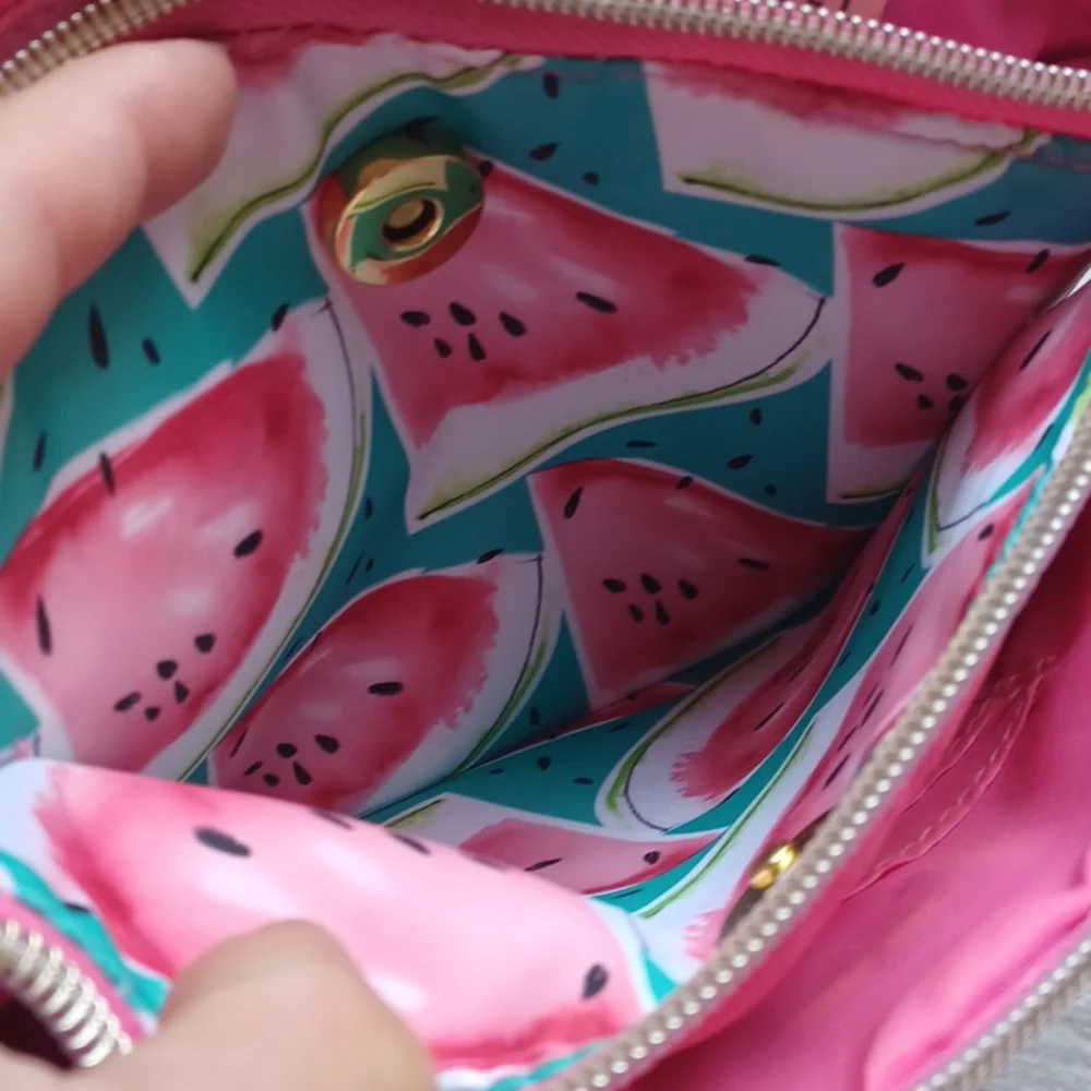 Kestrel cosmetic bag